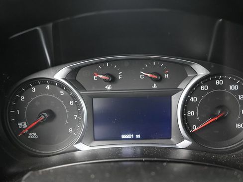 Used 2019 Chevrolet Equinox LT FWD image 10