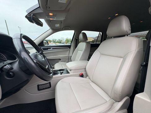 Used 2018 Volkswagen Atlas SE AWD/4WD image 16