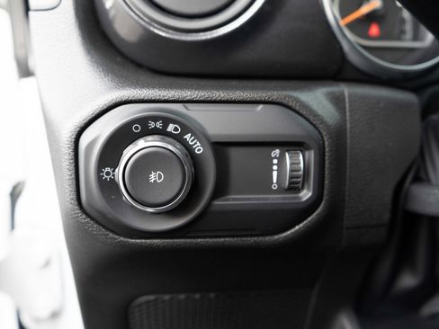 Used 2023 Jeep Wrangler Unlimited Sport image 15