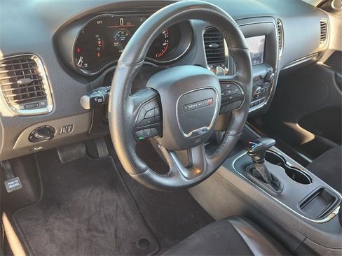 Used 2018 Dodge Durango GT image 2