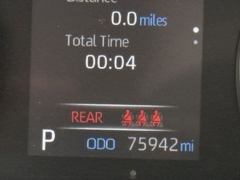 Used 2022 Toyota RAV4 XLE w/ Convenience Package image 16