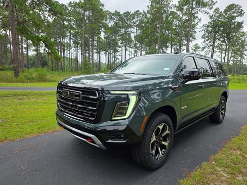 New 2026 GMC Yukon XL AT4 Ultimate AWD/4WD image 1