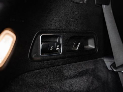 Used 2020 Mercedes-Benz GLS 450 4MATIC image 26