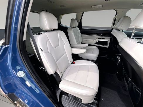 Used 2024 Kia Telluride S AWD/4WD image 28