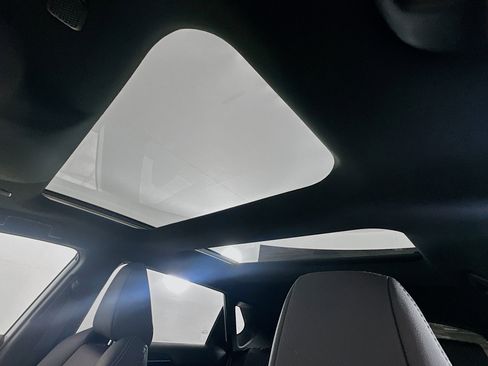 Used 2023 Toyota bZ4X XLE w/ Weather Package image 26