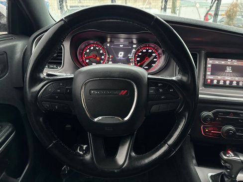 Used 2019 Dodge Charger SXT w/ Driver Confidence Group image 19