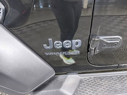 Used 2021 Jeep Wrangler Unlimited Sport image 10