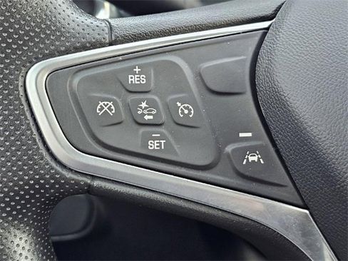 Used 2022 Chevrolet Equinox LT image 28