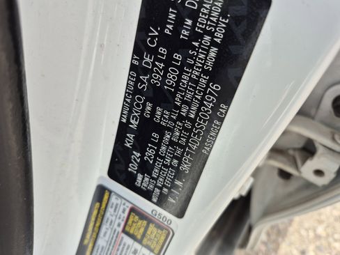 Used 2025 Kia K4 LXS image 24