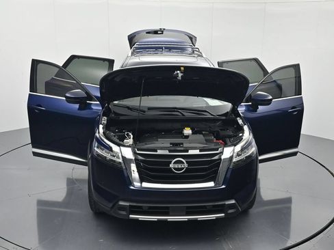 Certified 2024 Nissan Pathfinder Platinum AWD/4WD image 47