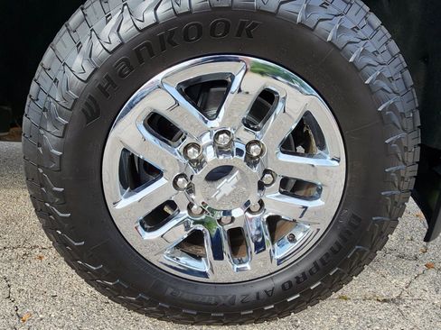 Used 2018 Chevrolet Silverado 3500 LT w/ LT Convenience Package image 40