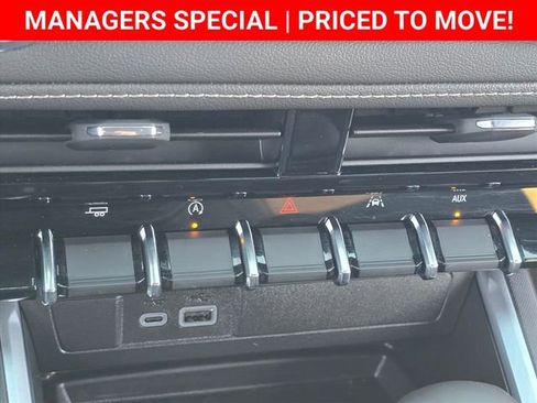 New 2025 Chevrolet Colorado LT w/ LT Convenience Package image 24