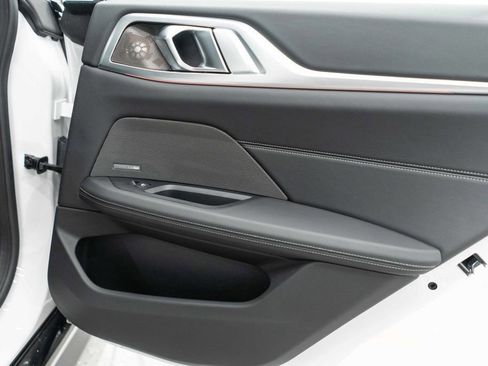 Used 2025 BMW 430i xDrive w/ M Sport Package image 31