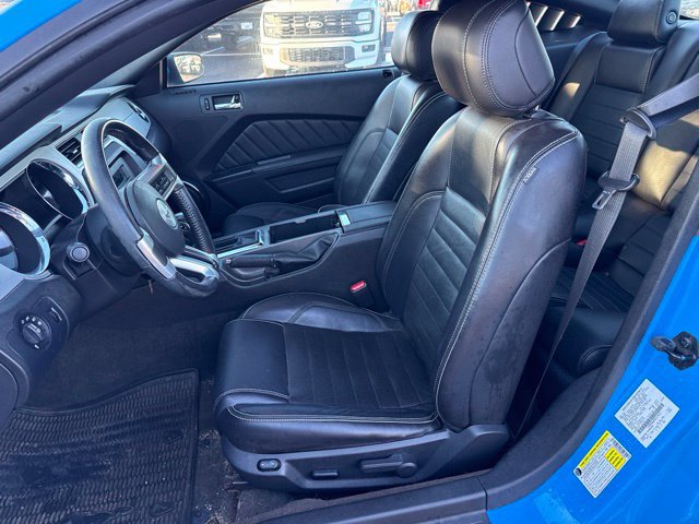 Used 2013 Ford Mustang Premium RWD image 10