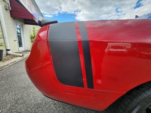 Used 2015 Dodge Challenger R/T Plus RWD image 28