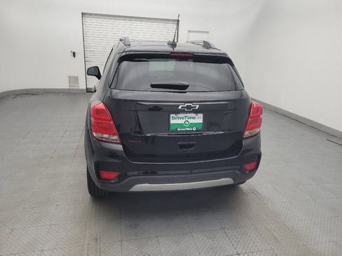 Used 2020 Chevrolet Trax LT w/ Redline Edition FWD image 6