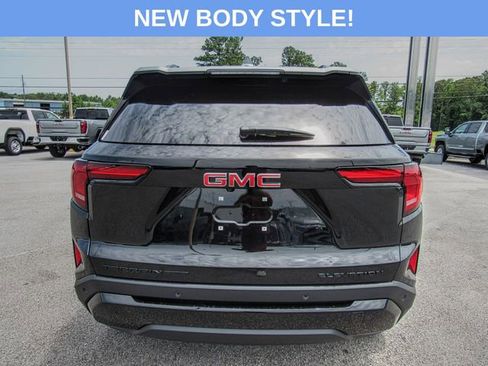 New 2026 GMC Terrain Elevation w/ Black Edition image 5