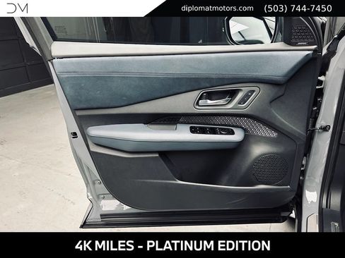 Used 2025 Nissan Ariya Platinum AWD/4WD image 26