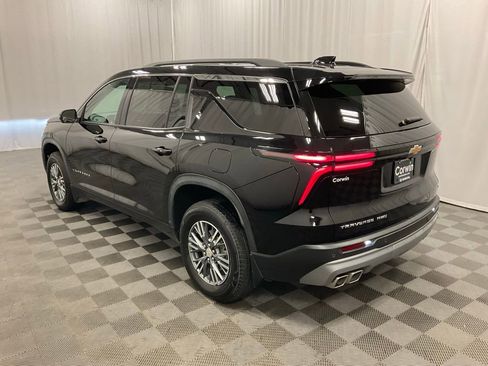 Used 2024 Chevrolet Traverse LT image 5