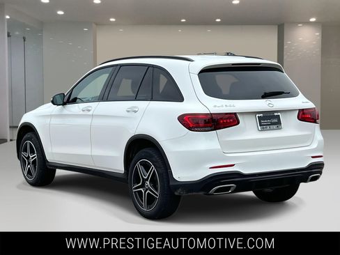 Used 2022 Mercedes-Benz GLC 300 4MATIC image 3