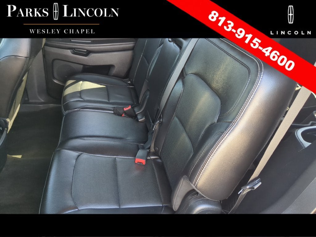 Used 2018 Ford Explorer Limited w/ Ford Safe & Smart Package FWD image 16