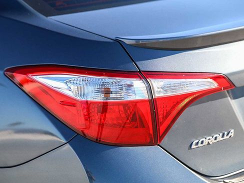 Used 2015 Toyota Corolla L image 9
