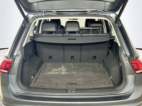 Used 2019 Volkswagen Tiguan SEL AWD/4WD image 26