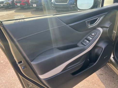 Certified 2023 Subaru Forester Limited image 17