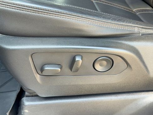 Certified 2024 Chevrolet Silverado 2500 High Country w/ High Country Premium Package AWD/4WD image 16