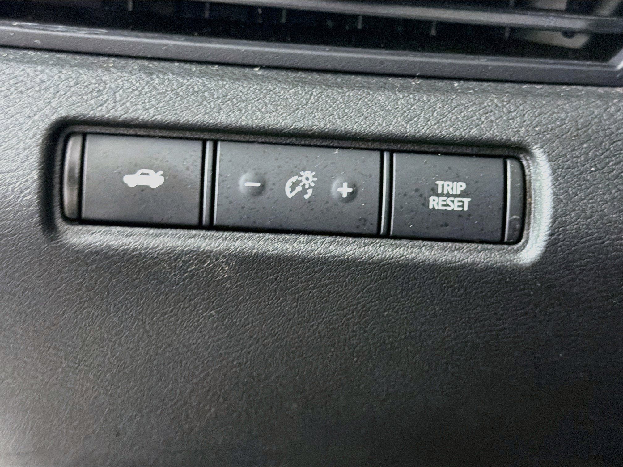 Used 2025 Nissan Altima 2.5 SR FWD image 16