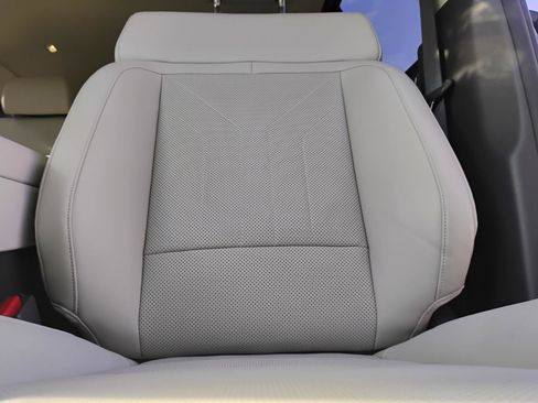 Used 2024 Hyundai Santa Fe SEL image 18