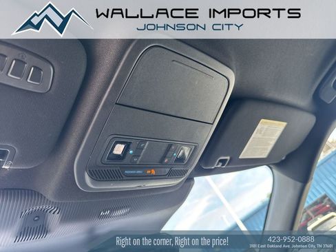 Used 2025 Ford Explorer ST-Line w/ ST-Line Street Pack AWD/4WD image 14