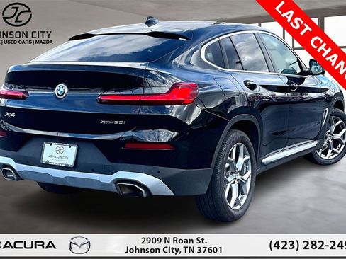 Used 2023 BMW X4 xDrive30i w/ Convenience Package image 2
