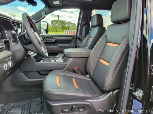 New 2026 GMC Sierra 2500 AT4 w/ AT4 Premium Plus Package image 8