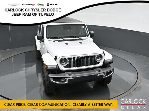 Used 2025 Jeep Wrangler Unlimited Sahara w/ Safety Group AWD/4WD image 49