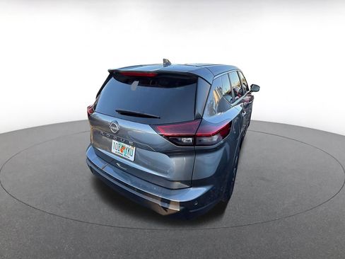 Used 2025 Nissan Rogue SV image 7