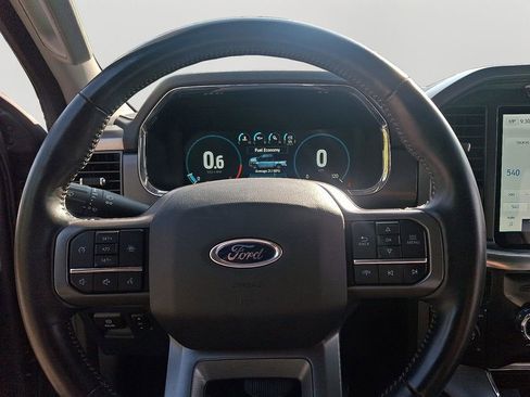 Used 2022 Ford F150 Lariat w/ Trailer Tow Package image 19