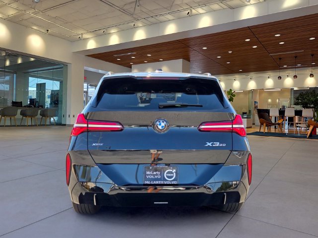 Used 2025 BMW X3 xDrive30i AWD/4WD image 4