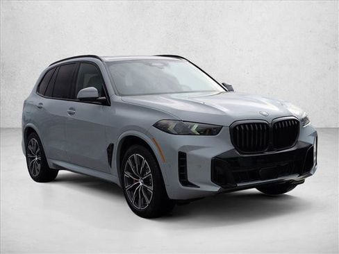 New 2026 BMW X5 xDrive50e image 7