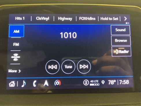 Used 2021 Cadillac XT4 Premium Luxury AWD/4WD image 25