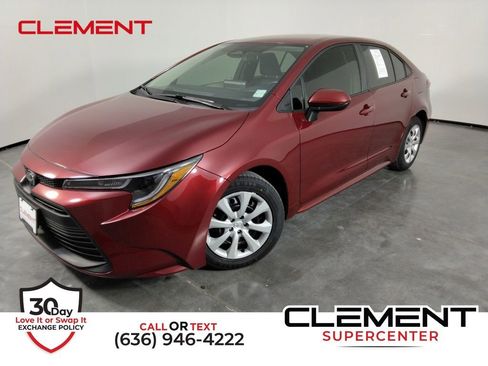 Used 2025 Toyota Corolla LE image 1