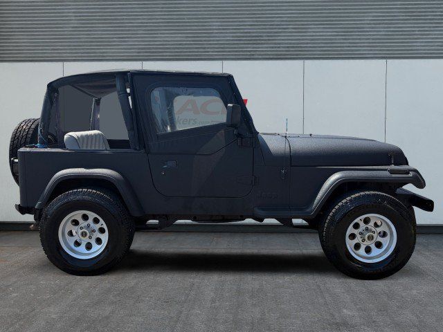 Used 1993 Jeep Wrangler 4WD image 6
