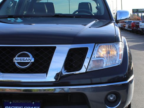 Used 2012 Nissan Frontier PRO-4X image 10