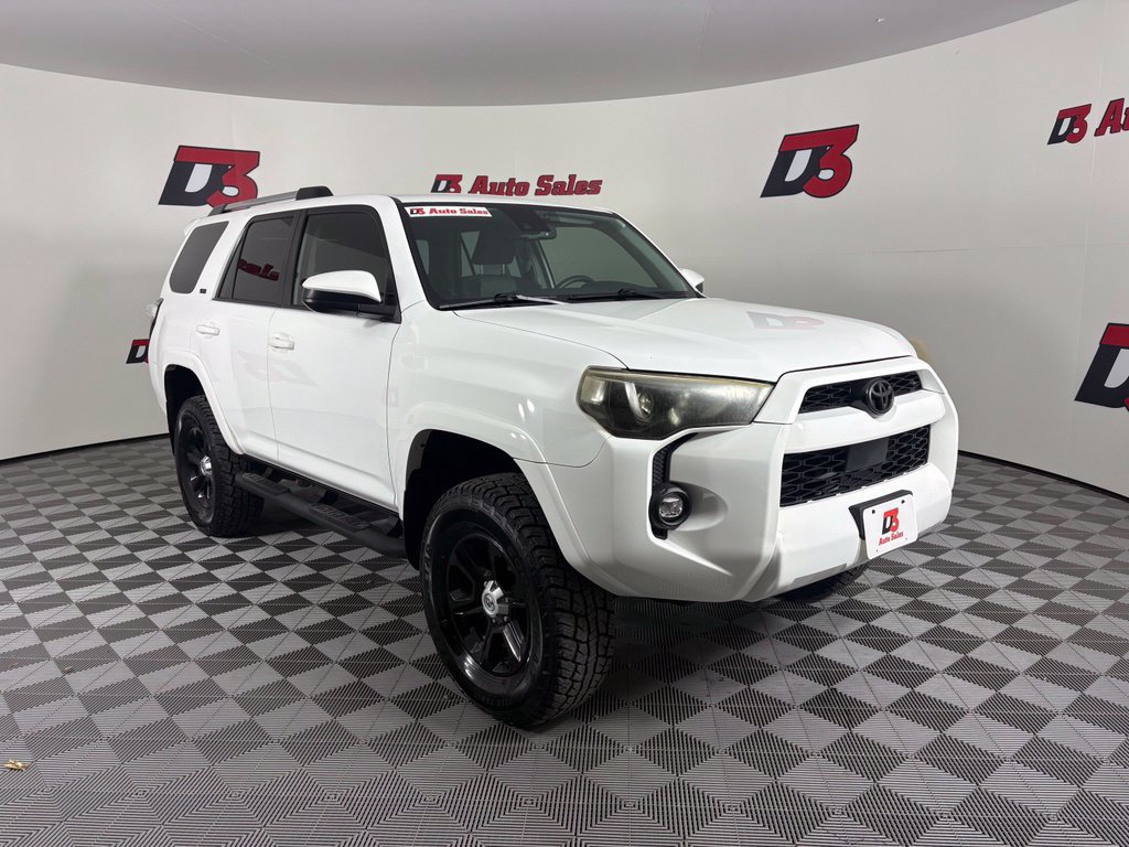 Used 2021 Toyota 4Runner SR5 AWD/4WD image 10
