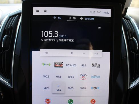 Used 2024 Ford Edge Titanium image 46