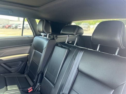 Used 2023 Volkswagen Atlas Cross Sport SE w/ Panoramic Sunroof Package AWD/4WD image 25