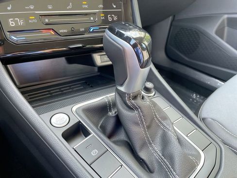 New 2025 Volkswagen Jetta SE image 45