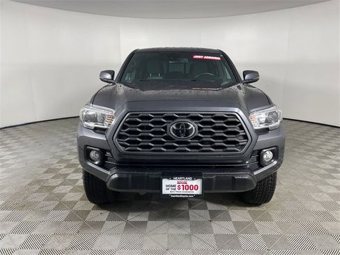 Used 2020 Toyota Tacoma TRD Off-Road w/ Technology Package image 27