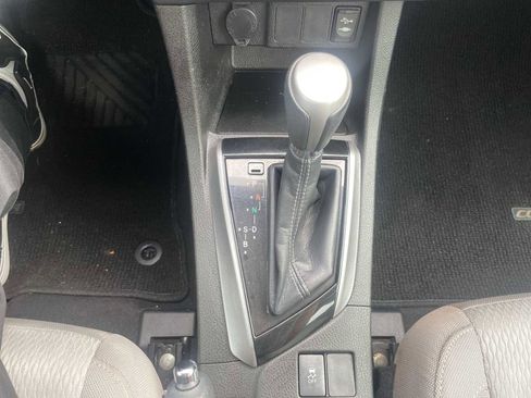 Used 2016 Toyota Corolla LE image 20