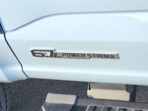 New 2026 Ford F250 Lariat w/ Black Appearance Package image 15